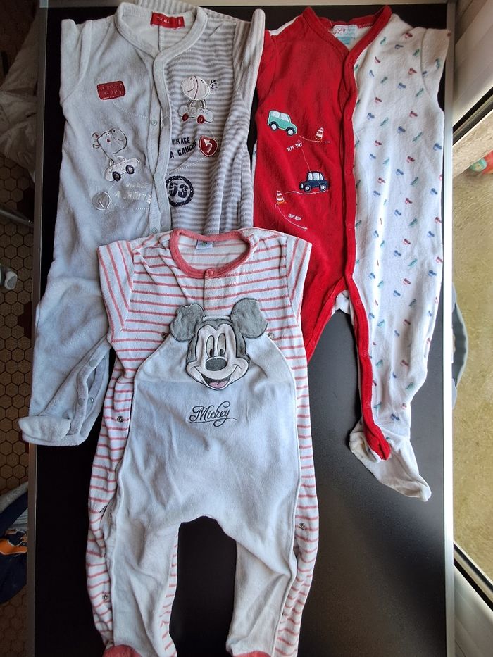 Lot de pyjamas