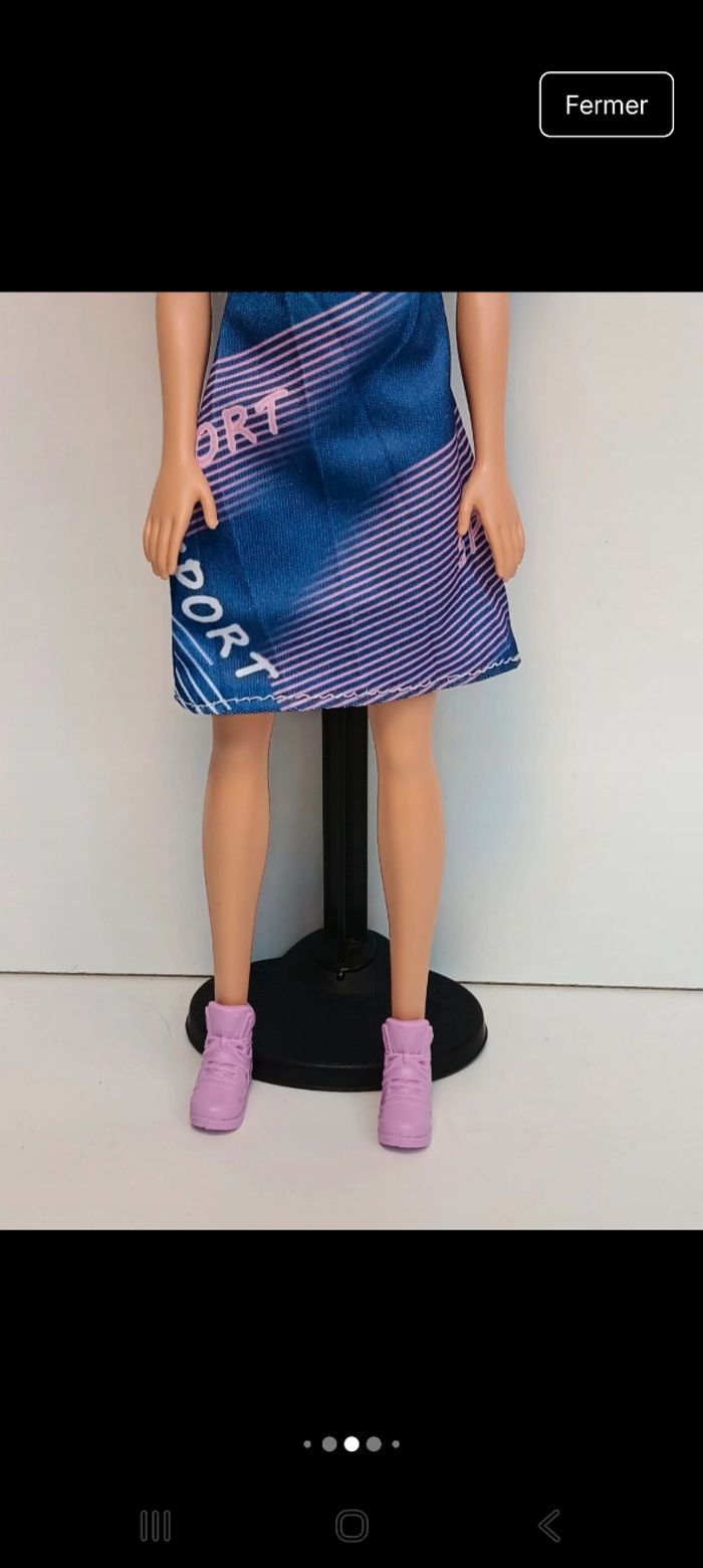 Poupée mattel barbie tenue sport tête 2015 corp 2015 fjf13
Poupée et ensemble compris - photo numéro 3