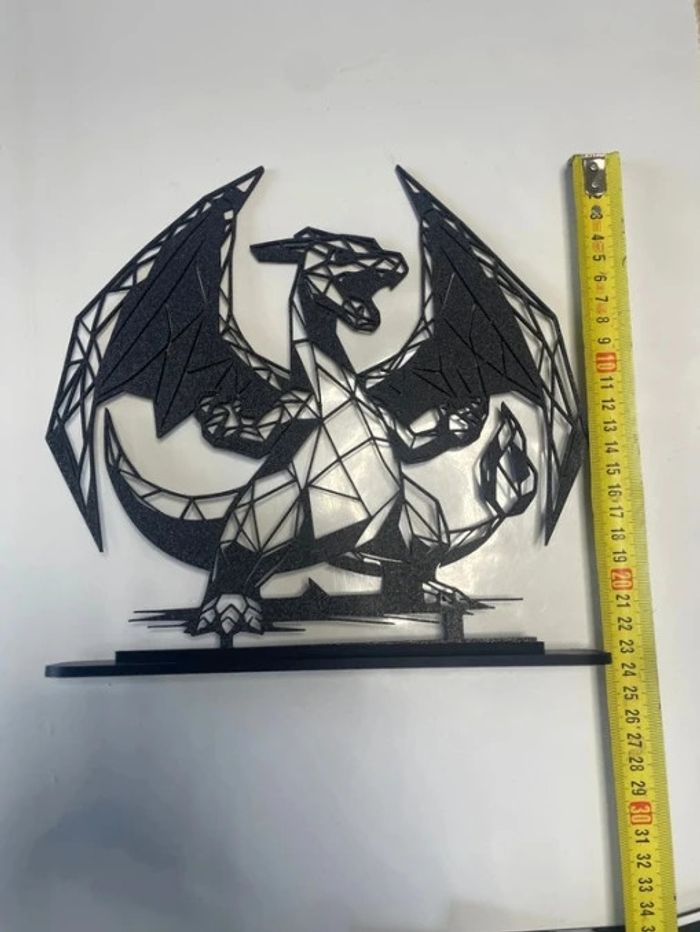 Pokémon Dracofeu Format XL - décoration géométrique avec support - photo numéro 2