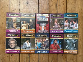 Lot 10 DVD en parfait état pièce de théâtre