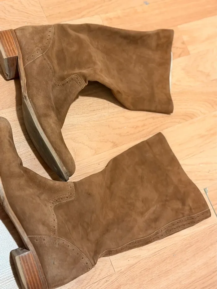 Bottes en daim – Accessoire Diffusion – Taille 40