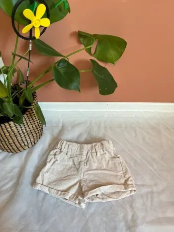 Short velours taille 3 ans