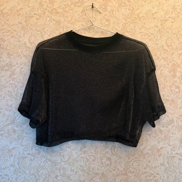 Crop top Shein • noir pailleté • 36 🌿