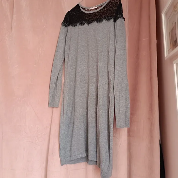 Robe pull dentelle femme - photo numéro 2