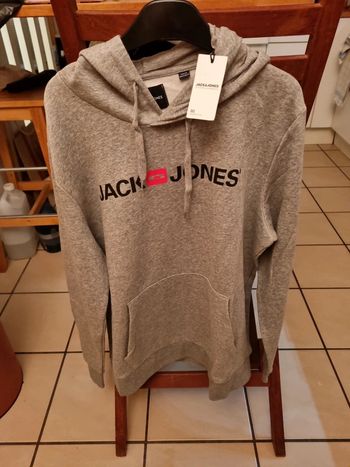 Sweat neuf Jack& Jones taille XL