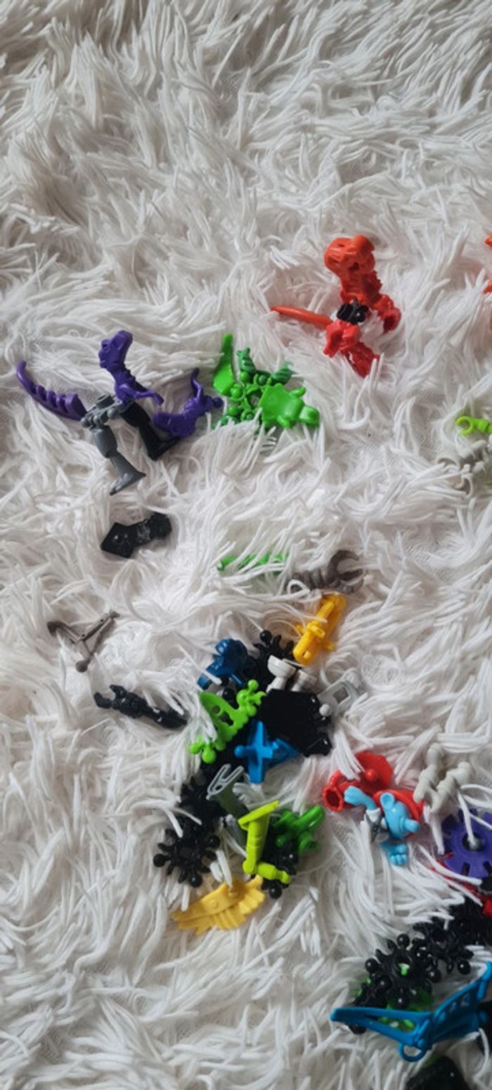Jouet kinder personnage à assembler - photo numéro 4