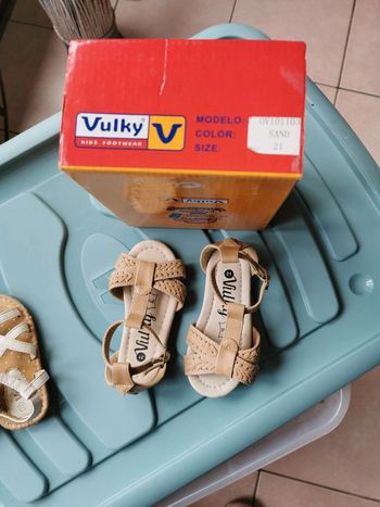 Sandale vulky 21