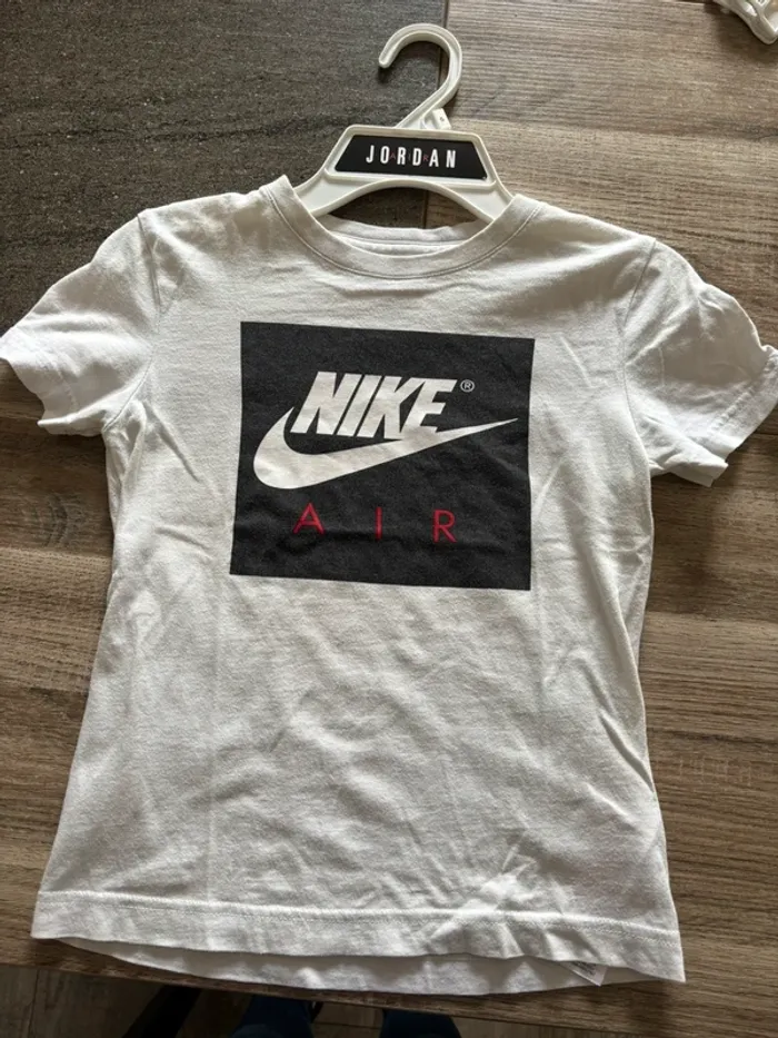 Tshirts nike 5/6 ans - photo numéro 5
