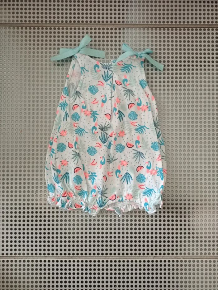 Barboteuse, 1 mois