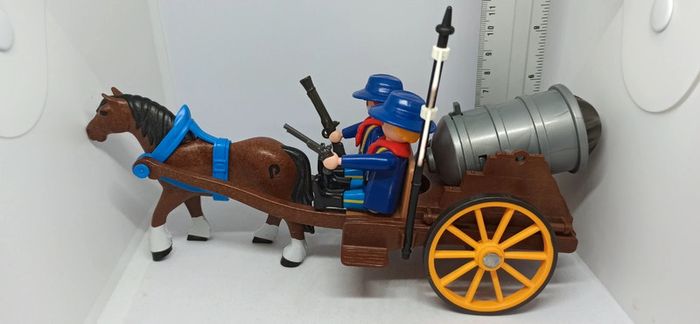 Convoi de nordistes avec canon playmobil - photo numéro 6