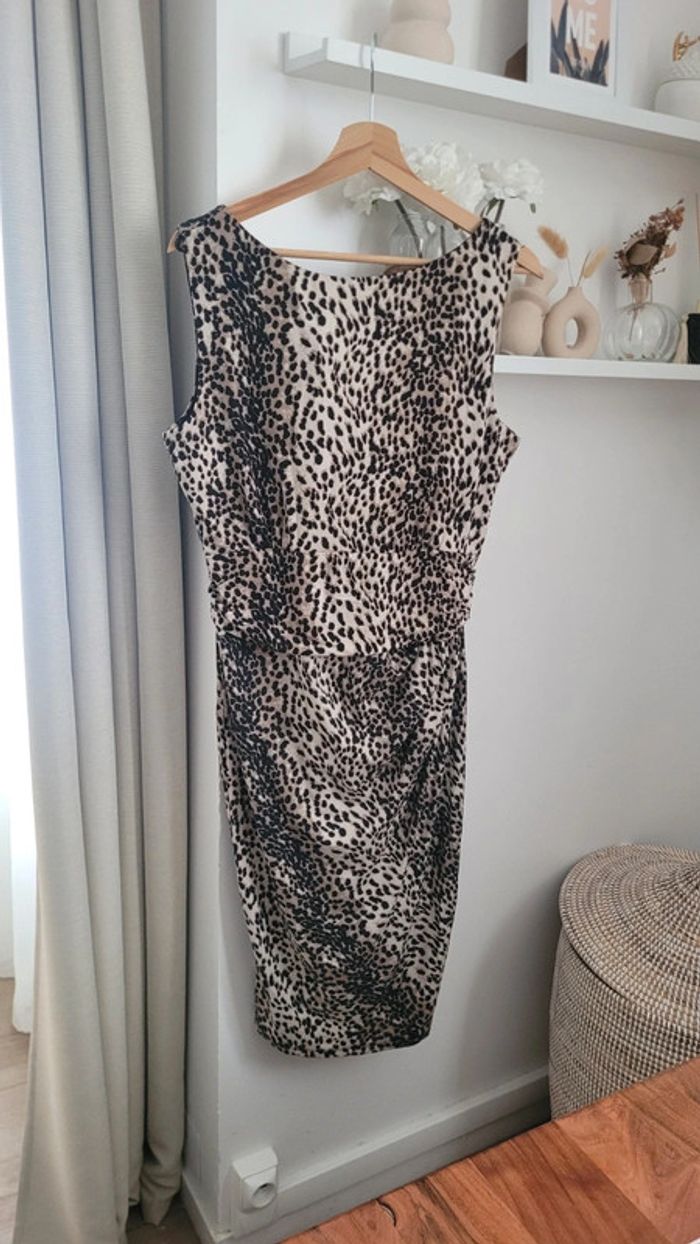 Robe moulante Dorothy perkins neuve