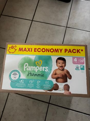 Pampers t4