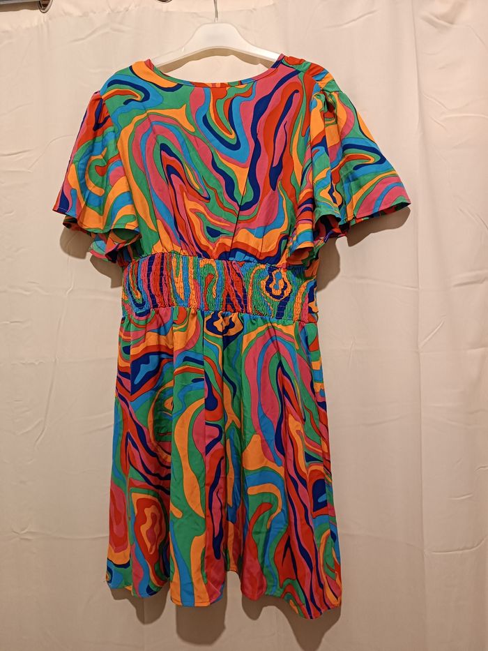 Robe courte d'été cintrée neuf - photo numéro 5