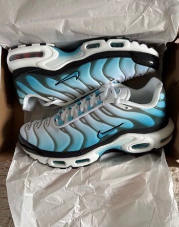 Nike tn bleu blanc noir 39