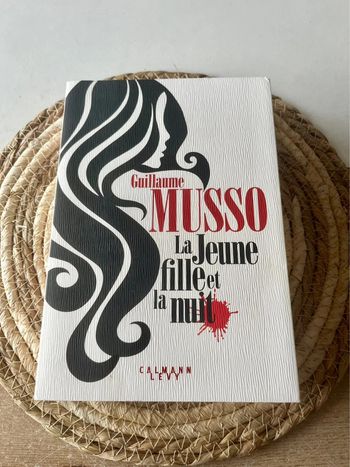 Roman La Jeune Fille et la Nuit de Guillaume Musso