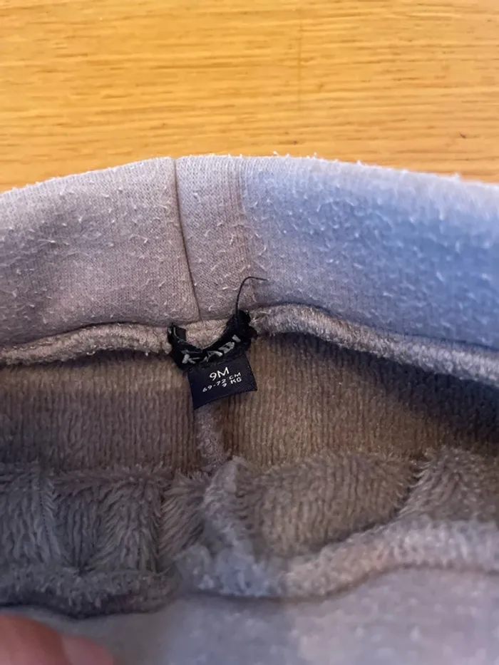 2 pantalons souples fille 9 mois - photo numéro 5