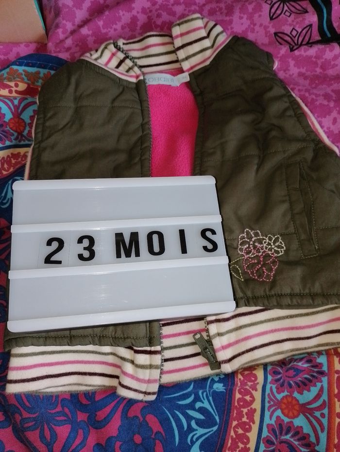 Doudoune sans manche obaïbi 23 mois
