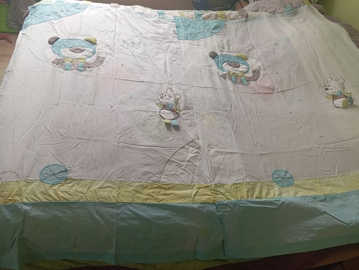 Lot tour de lit+rideaux+mobile musical+gigoteuse - photo numéro 2