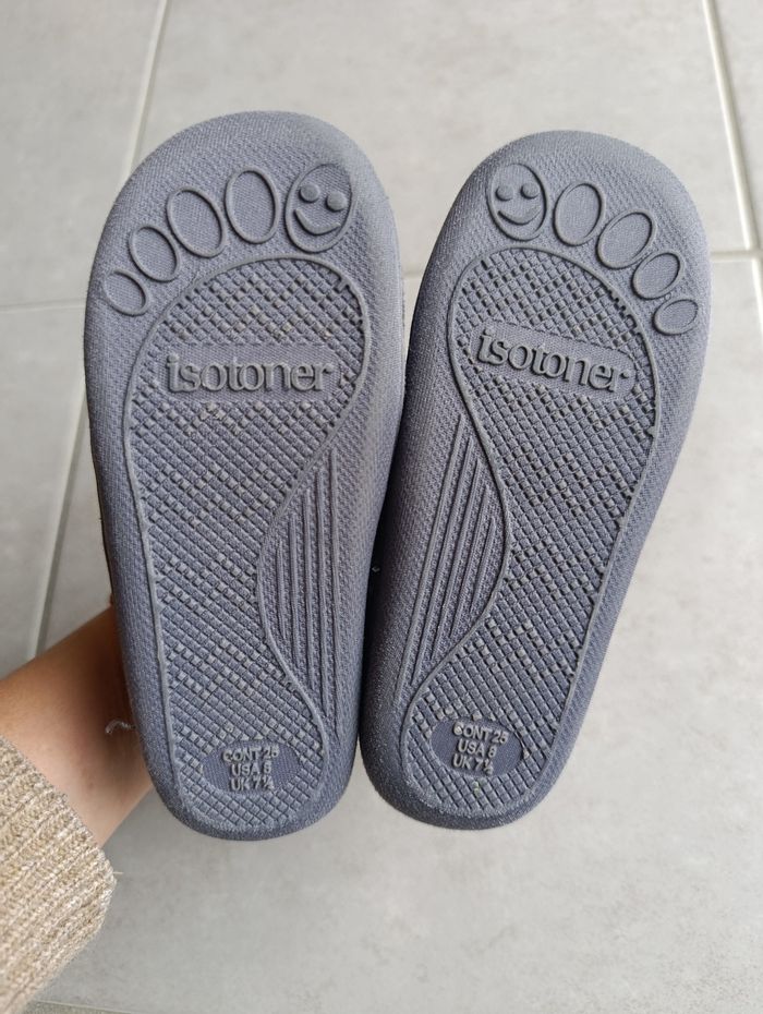 Pantoufles isotoner - photo numéro 3