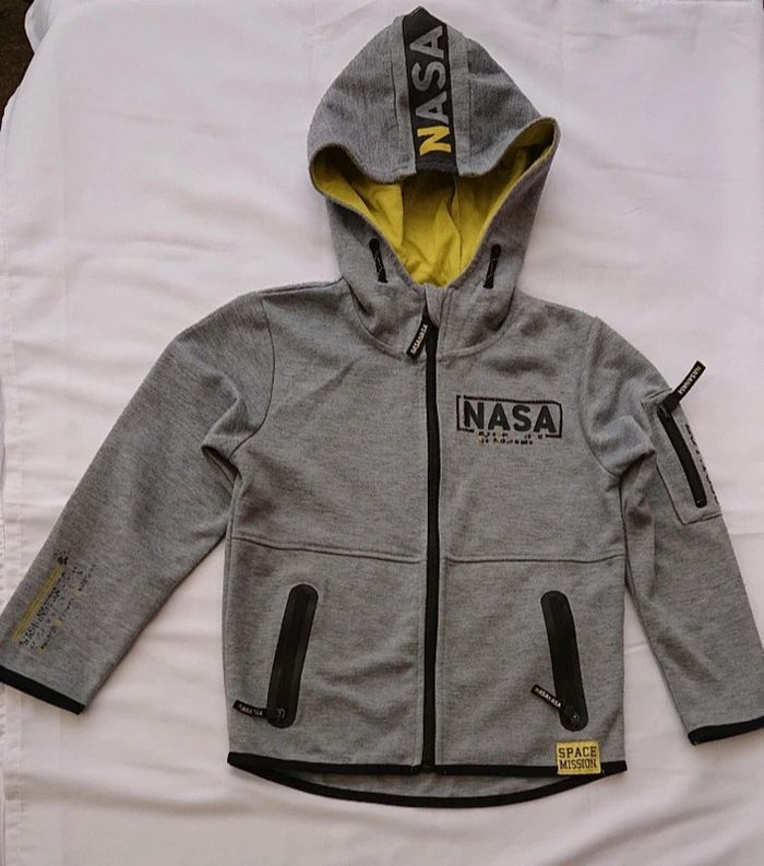 Gilet gris NASA.