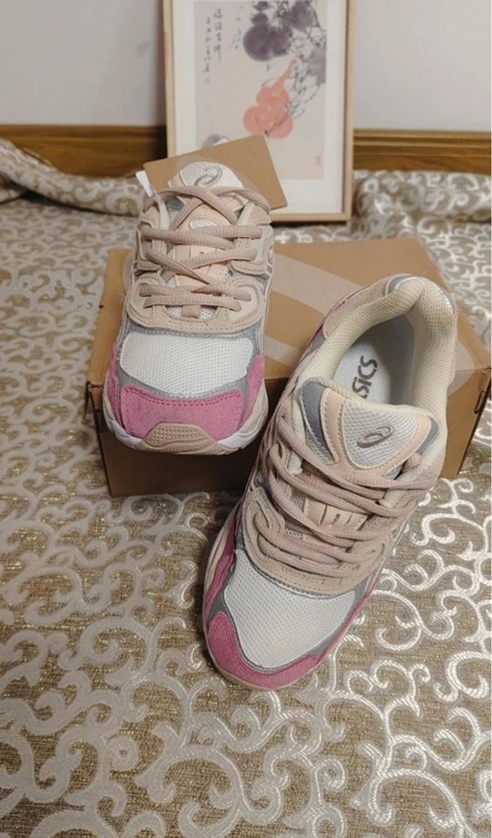 Asics Gel Nyc Rose Taille 37 - photo numéro 2