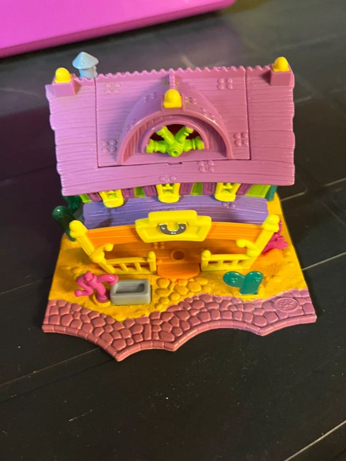 Polly pocket