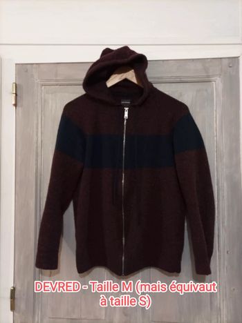 Gilet zippé (taille S)