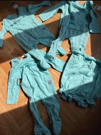Lot de 3 pyjamas et une barboteuse mixte 3 mois Cotton fish