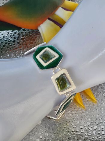 Bracelet réglable avec ses formes colorées pailletées, ikita en acier inoxydable