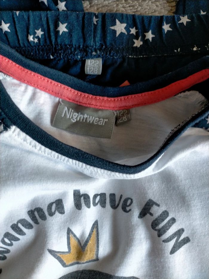 Pyjama fin 8 ans - photo numéro 3