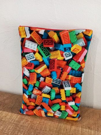 Pochette livre de poche Lego 