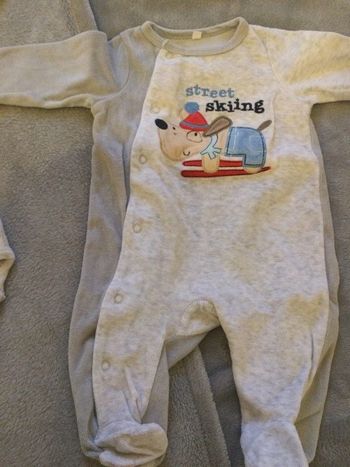 grenouillère 3 mois tbe grise