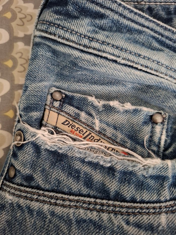 Jean Diesel troué - photo numéro 5