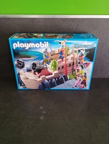Tour de défense avec chevaliers playmobil