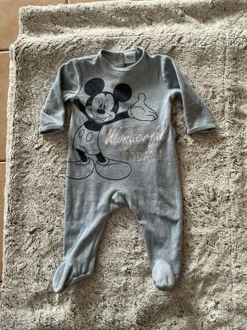 Pyjama bébé 6 mois. Disney Baby