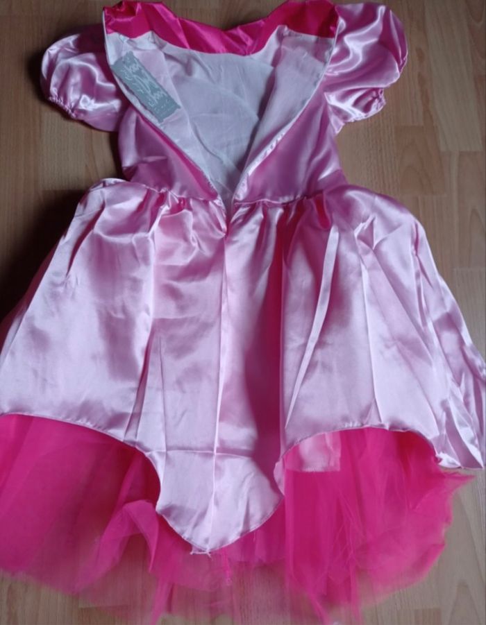 Déguisement robe princesse Peach et ces accessoires 5ans - photo numéro 3