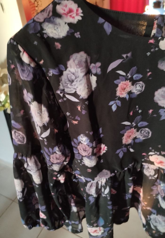 Très beau haut "Miss Liberto" neuf - photo numéro 7