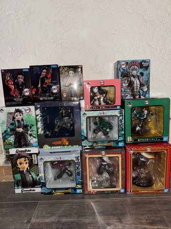 Demon slayer figurines authentique importées du Japon