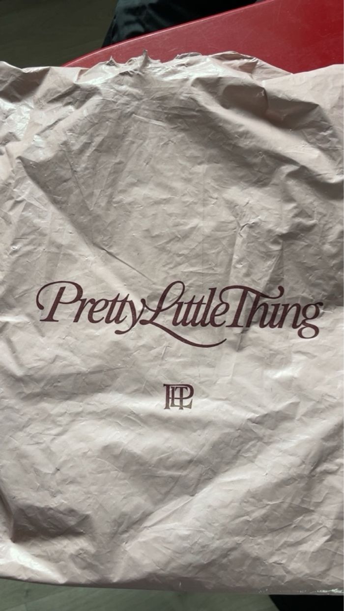 Robe PrettyLittleThing - photo numéro 4