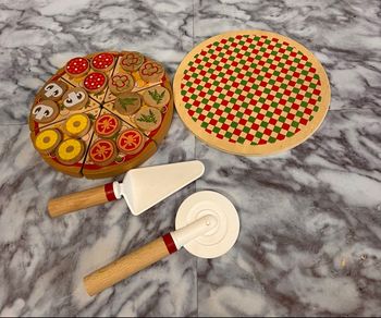 Pizza en bois à découper