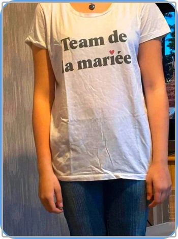 T shirt  team  de la mariee  taille  40
