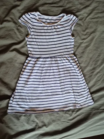 Robe H&M 7/8 ans