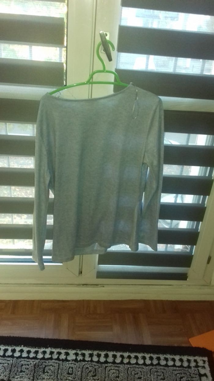 Pull taille 4 - photo numéro 3