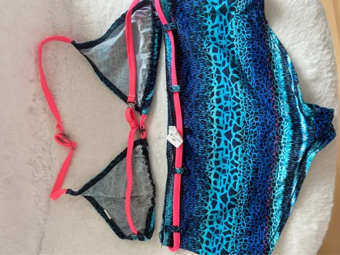 Maillot de bain 2 pièces - photo numéro 2