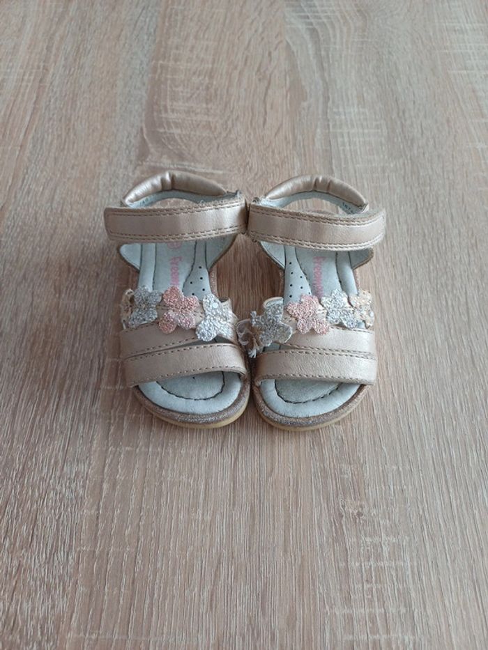 Lot chaussures 18 1 paire de sandales 1 paires de chaussures - photo numéro 2
