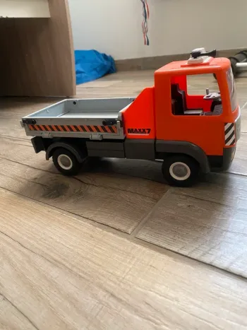 Camion bruder