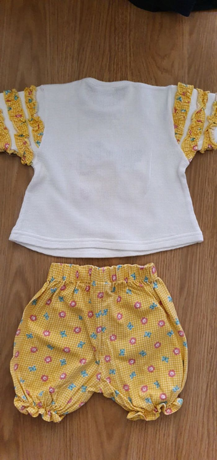 Ensemble fille 6 mois - photo numéro 2