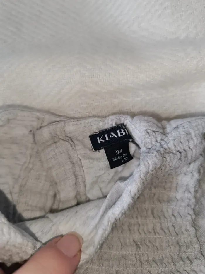 🎀 Jolie tunique grise ondulés taille 3 mois Kiabi 🎀 - photo numéro 3
