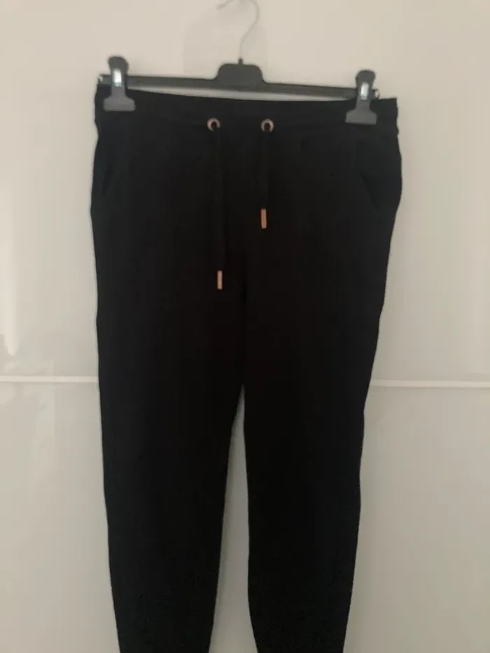 Jogging noir coupe slim taille S - photo numéro 2