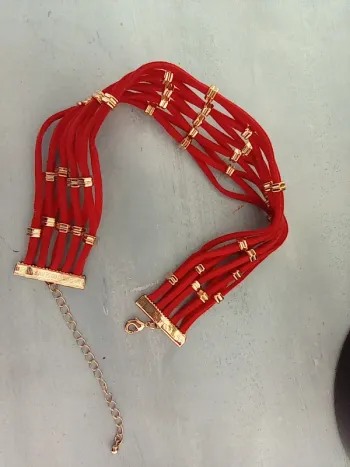 Collier ras du cou, rouge et doré
